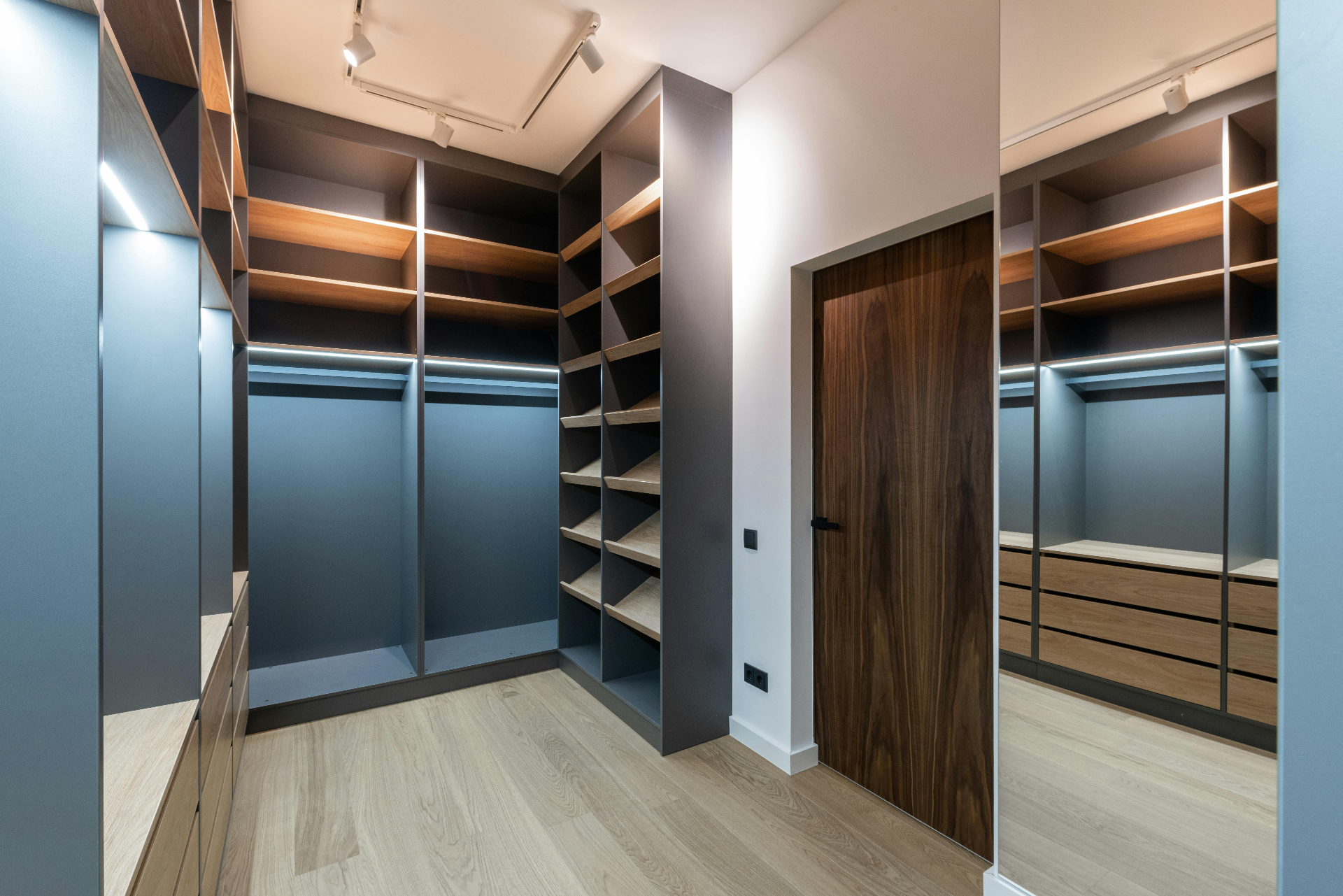 Design 1 Bauhaus Carpentry - Expert Bespoke Joinery in Surrey ...